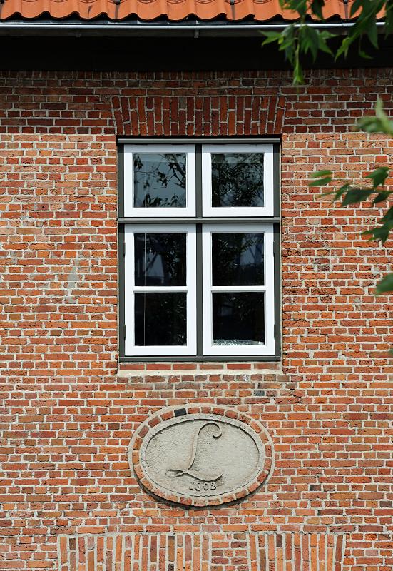 544_3956 Ziegelfassade des historischen Industriegebäudes - ehem. Tuchfabrik in Neumühlen. | Lawaetzhaus - historische Architektur in Hamburg Altona.